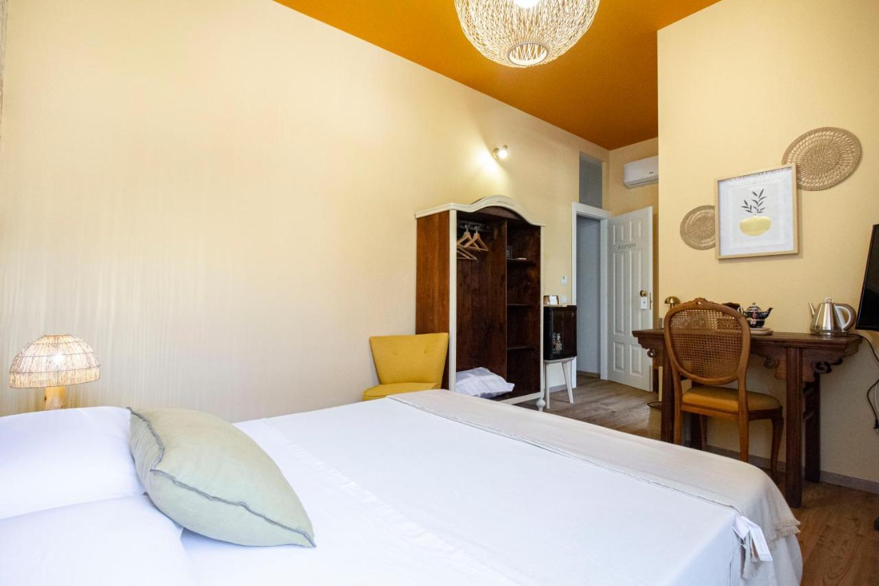 Epimoni B&B คาตาเนีย ภายนอก รูปภาพ