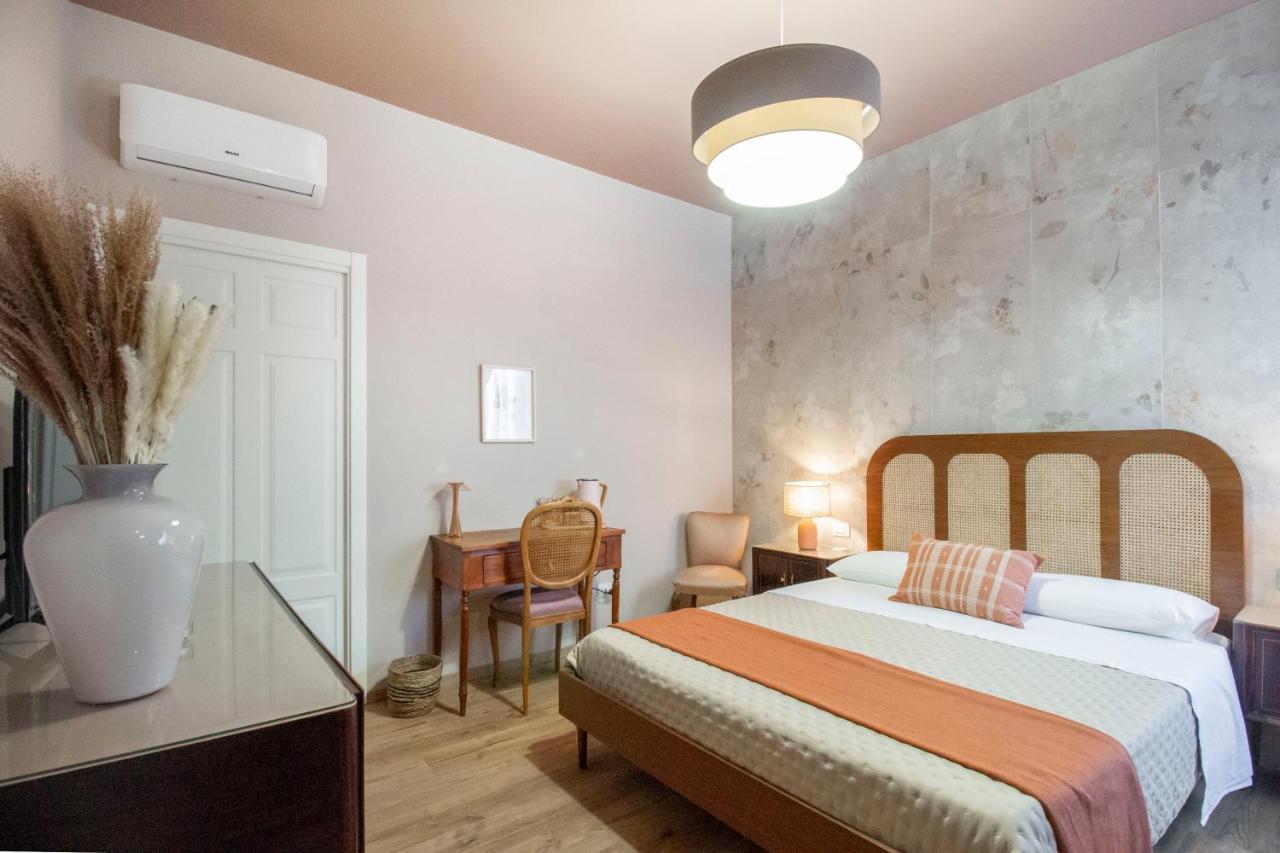 Epimoni B&B คาตาเนีย ภายนอก รูปภาพ